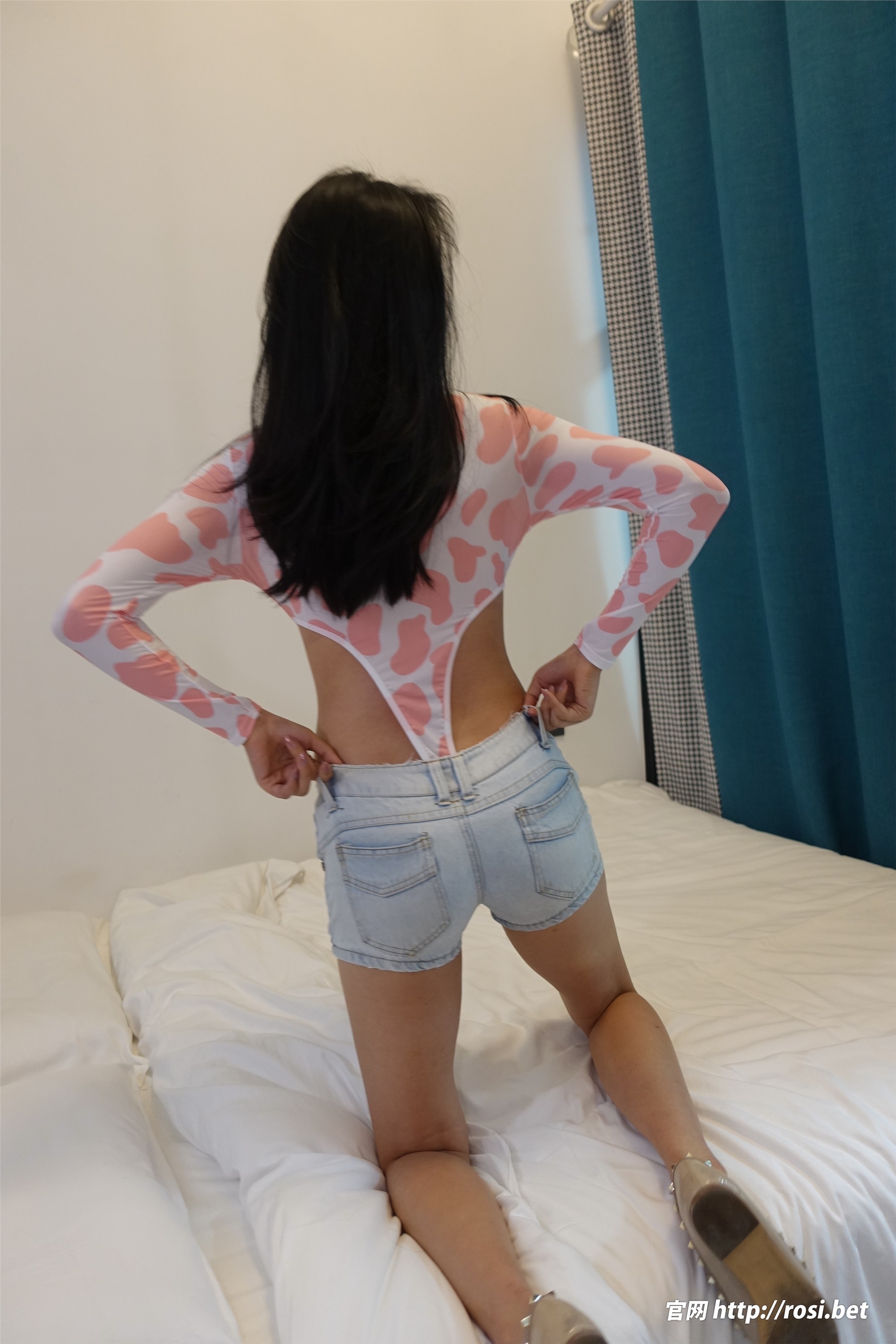 ROSI写真 2024.01.13 NO.4422